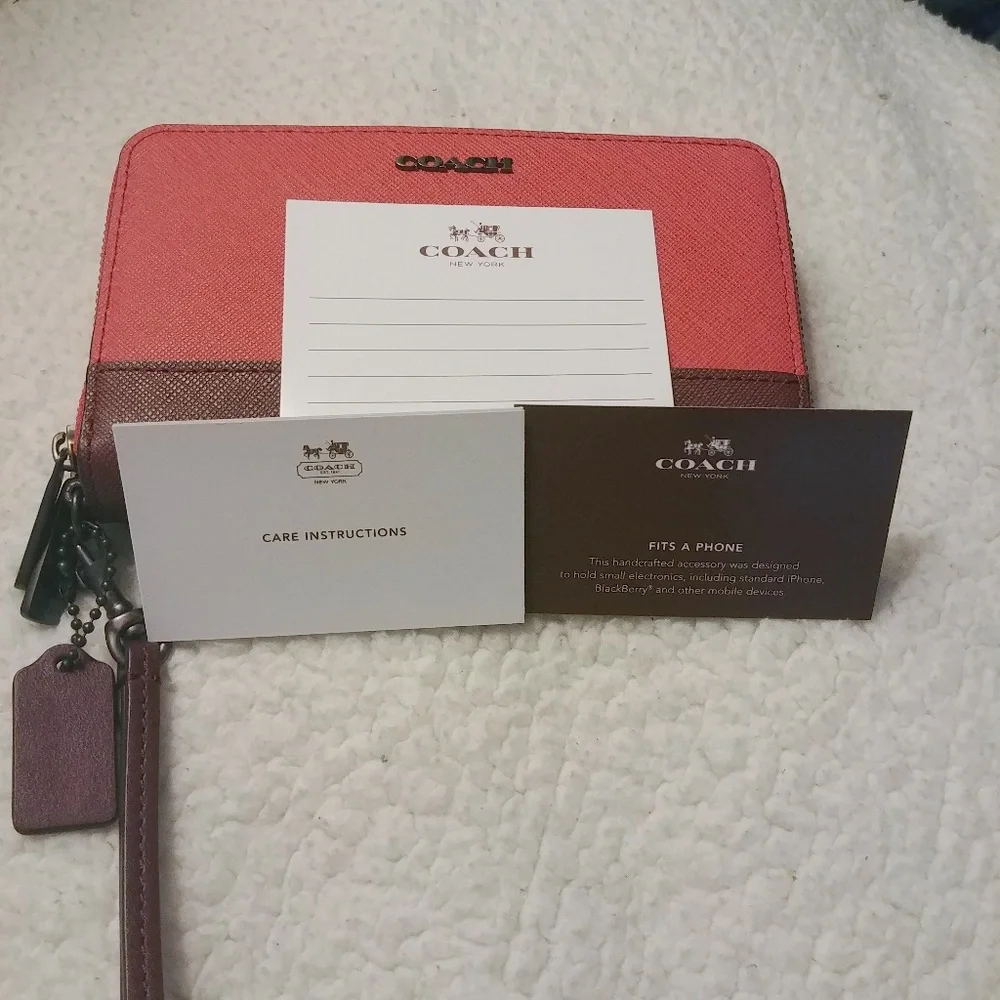 NWT! Coach Colorblock Double Zip Leather Wristlet